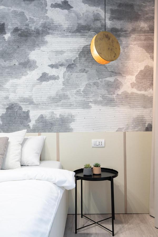 Four Bedroom Apartment, Old Town Bucarest Esterno foto